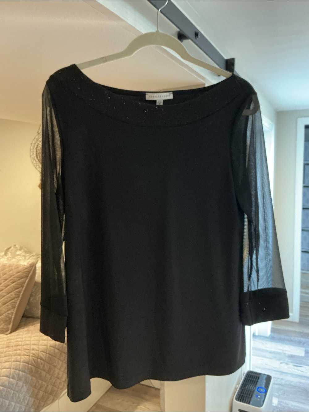 Anna + Hope Black long Sleeve top